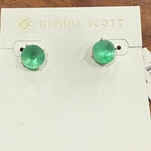 Green kendra scott earrings jewellery